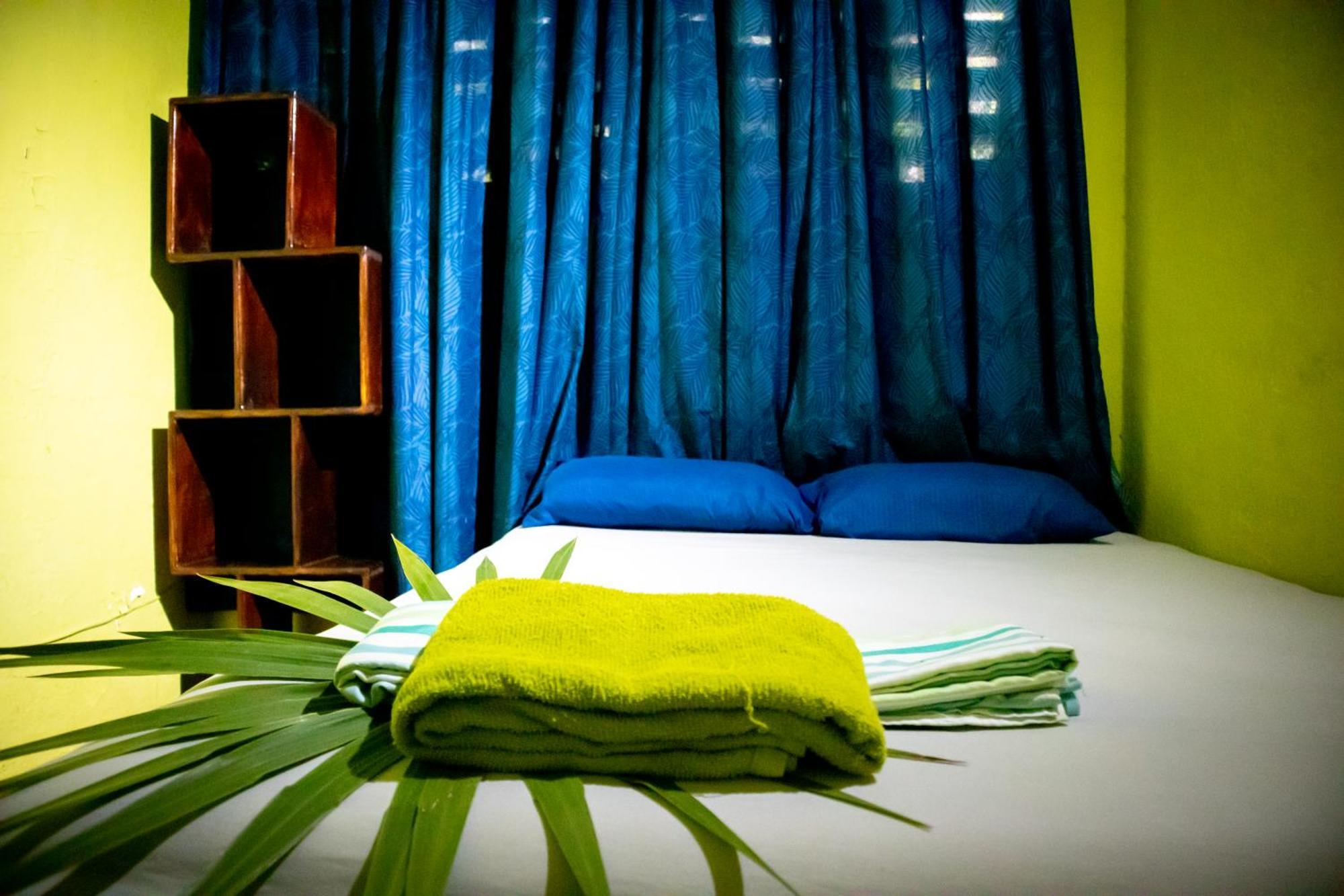 Hostal Shalom Puerto Escondido  Luaran gambar